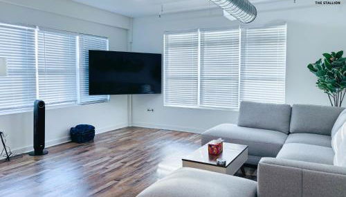 The Stallion #310 - Walk to Museums - Premium Loft with gated parking - Foto 4