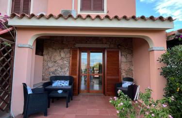 Villetta MP casa sviluppata su due piani con doppia veranda e parcheggio privato - Foto 37