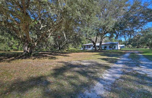 Central Florida Escape on 5 Acres with Grill and Pool! - Foto 32