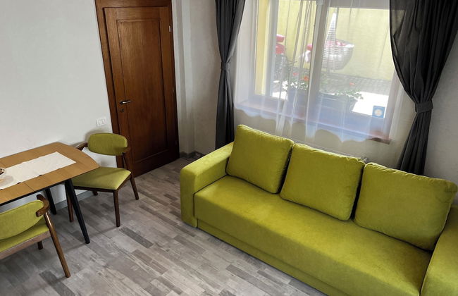 Aki Gray Apartment Serene Oasis - Photo 57