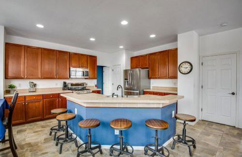 5 bed 4 bath and Pet friendly - Photo 15