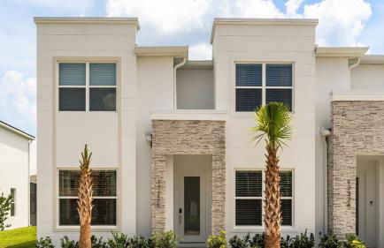 Contemporary 4BR Townhome with Pool & Themed Rooms - Foto 28
