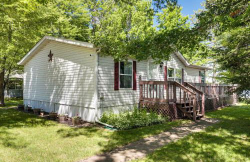 Solberg Lake House Dock, Deck and Stunning Views! - Foto 28