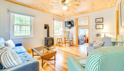 Enchanted Lake Huron Cottage with Beach Access! - Foto 4