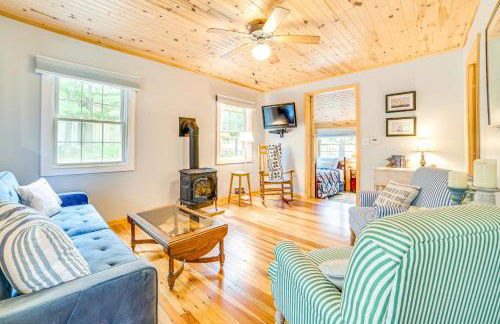 Enchanted Lake Huron Cottage with Beach Access! - Foto 4