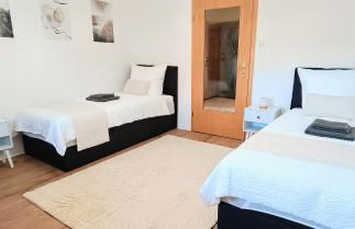 GADD Ferienwohnung # 003 Glück an der Donau # Best Premium Living 24#7 Check in - Foto 7