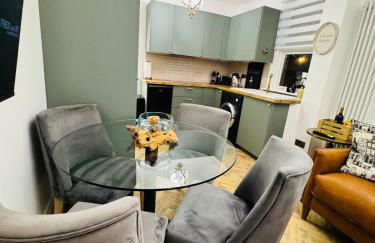Designer 2 Bed Luxury Apartament with Private Garden in London - Foto 11