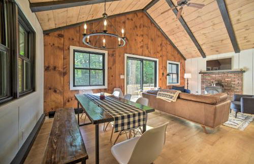 Sleek Cabin with Deck, 8 Miles to Mount Snow and Hikes - Foto 8