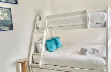 Beach House with Rooftop Jacuzzi - Foto 55