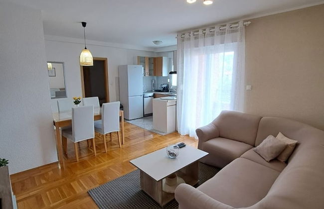 Slava - Close to the Mall - A1 - Photo 11