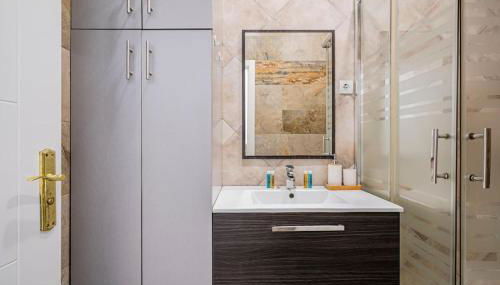 Tranquilo apartamento en Principe Pío/Pza de España FLOR - Photo 4