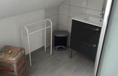 Appartement sur le bord du lac de fabreges - Photo 4