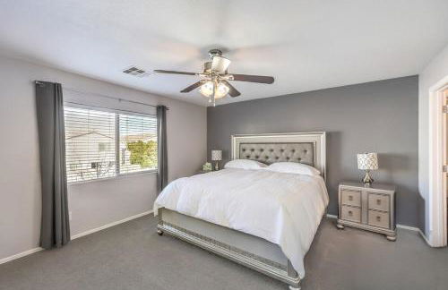 Spacious 5BR Modern Luxury Villa in Vegas - Foto 6