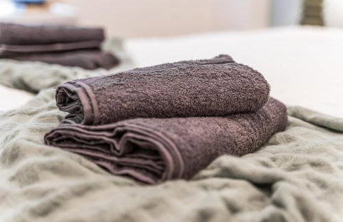 Leeds Elegant Central Flat - Sleeps 8 - View City Centre - Foto 16