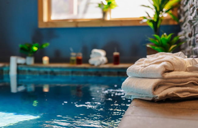 Rustic Mountain Retreat by Ghosal Luxury Lodging - Foto 29