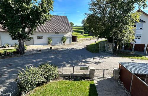 Geräumige Ferienwohnung Nähe Bodensee & Allgäu mit 3 Schlafzimmern - Foto 20