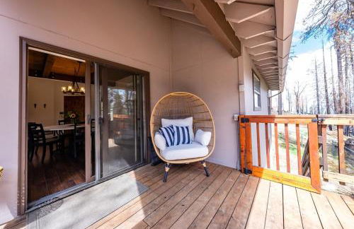 Creekside Cabin - Pup-Friendly with AC - Foto 31