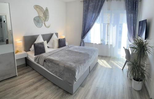 Prime Host Style Apartment - Photo 7