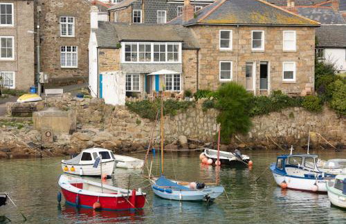 Tides Reach - Free WiFi - Harbourside - Wood Burner - Coffee Machine - Photo 24