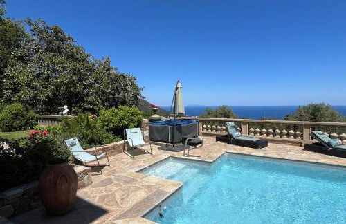 RDC maison de maitre pour 6 personnes avec piscine et jacuzzi - Photo 17