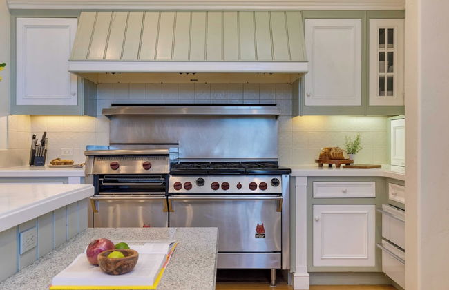 The Pond Estate by Avantstay Maximalist Designer Compound w/ 2 Casitas, Indoor + Outdoor Pools, Tennis Court, & Gorgeous Mountain Views 12k Sqft - Foto 20