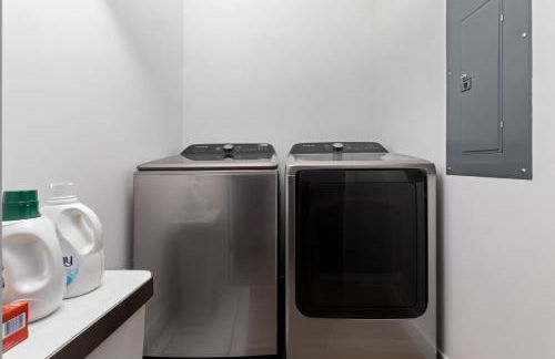 Modern Amenities Downtown - Raleigh Craftsman - Foto 24