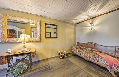 The Farm House with Deck and Historic Charm! - Foto 18