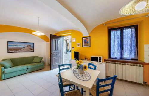 Bilocale in centro con parcheggio gratuito 4 persone - Foto 13