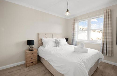 Riverside Rest 2 - 2 Bath, 2 Bedroom Apartment - Free Onsite Parking - Photo 30