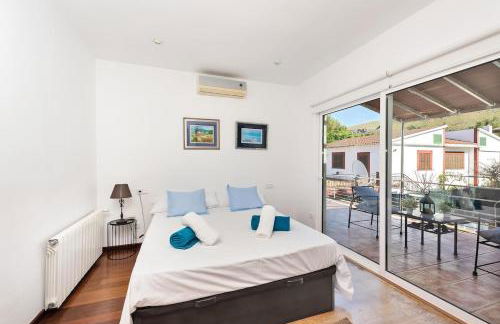 Casa con piscina y gran jardín - Foto 2