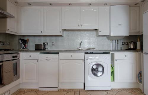 7 The Priory - Foto 9