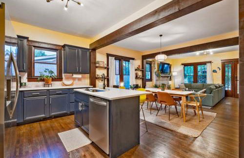 Bright Bungalow in Hip East Nashville Walk to 5 Points - Only 2 miles to Downtown - Foto 11