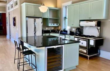 Modern Vintage Vibe Condo - Foto 18