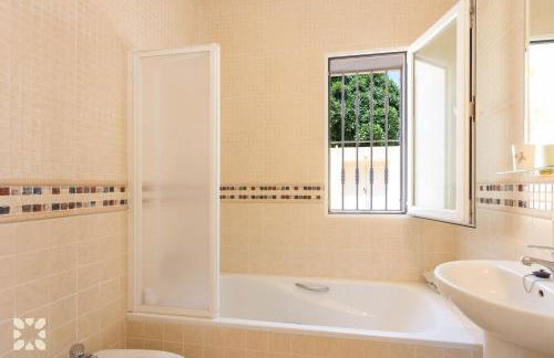 Villa Delicia by Abahana Villas - Photo 12