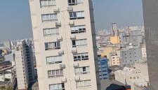 EL1514 Apt lindo ao lado do metro luz com piscina - Foto 5