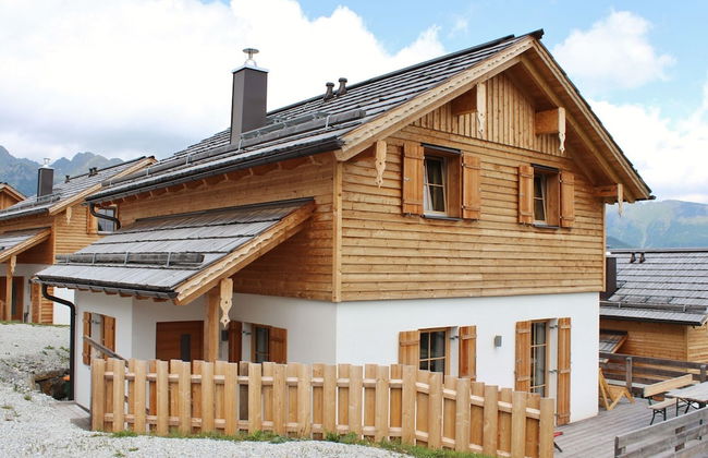Cozy Chalet in Weisspriach With Terrace - Photo 1