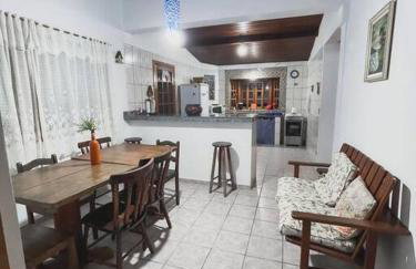 Casinha charmosa em condomínio, com piscina e muita natureza - Photo 8