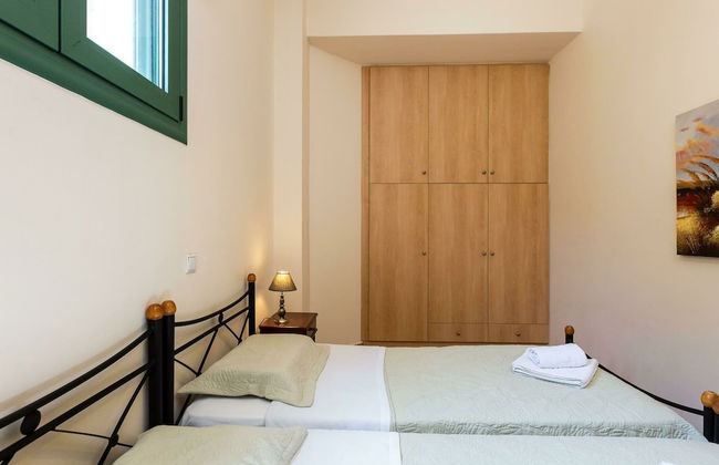 Secluded Villa w Private Pool, Children Play Area, Pool Table, BBQ & Sea Views - Foto 10