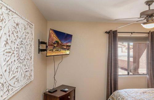 Beach Happy-Lake Close-Private Waterpark Oasis -sleeps 14 - Foto 32