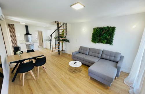 DUPLEX - 9 pers - Wifi - 04190 LES MÉES - Foto 1