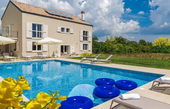 Luxurious Villa in Butkovici with Pool & Hot Tub - Foto 39