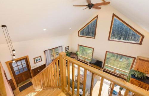 Luxury Cabin for Rent near the Shenandoah National Park, Virginia - Photo 42