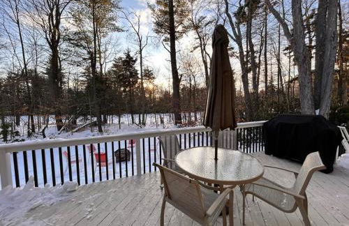 Luxury 4 bedroom house in Pocono Mountains with Hottub in Golf Course Near Lake - Foto 48