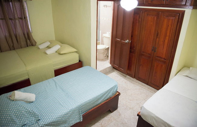 Spacious 2-bedroom Apartment With 2 Bathrooms Near SDQ Airport Fast Wi-fi & - Foto 2