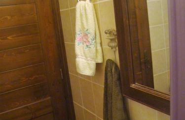 Alexadras Guesthouse - Photo 26