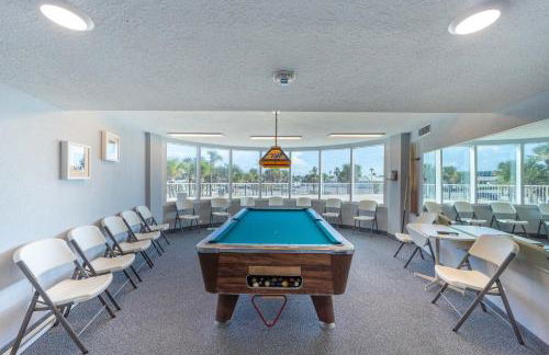 Escape 2 The Beach Daytona Beach FL 2BR 2B as seen on Youtube - Foto 59