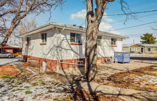 Vibrant & Cozy Two Bedroom Lower Unit King Beds - Foto 3