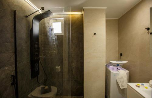 Hersonissos Beach Front Suites - Photo 26