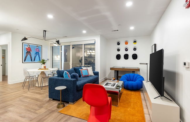 Dual Bachelor Pads w Rooftop Lounge Games Sleeps 26 5 Min to Broadway - Foto 5