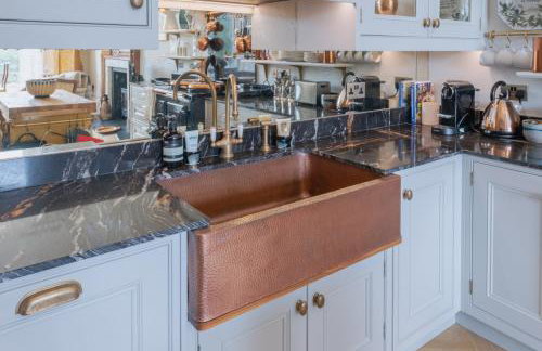 Luxury West End flat with stunning bay window views - Foto 6